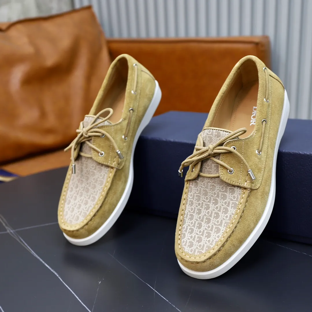 Ex-factory price: 540🙅‍♂️🙅‍♂️🙅‍♂️ Brand: Dior DIOR Standard code: Men's code 38/44 (45 can be customized) Grade: Same as the official website Material: Original cowhide stitching, cowhide lining, original TPU wear-resistant soft outsole Style categories: Leisure and sports version, footwear for driving, young fashion, European and American trends, British style Color: actual picture color